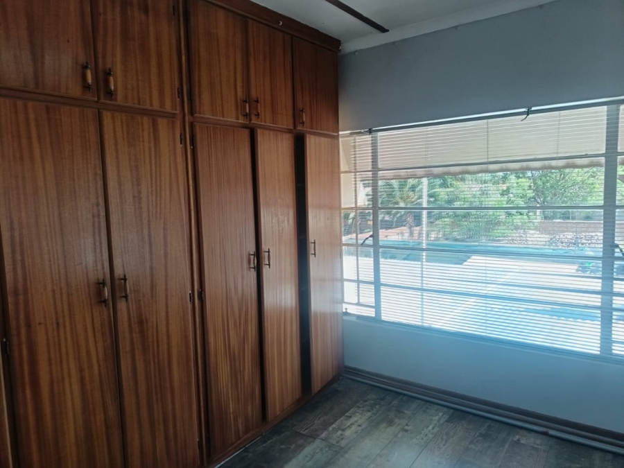 4 Bedroom Property for Sale in Rhodesdene Northern Cape